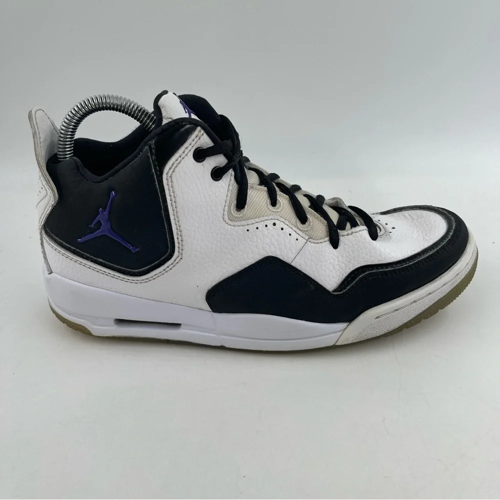 Nike Men’s Air Jordan Courtside 23 White Black Mid Top Basketball Shoes-Size 7.5